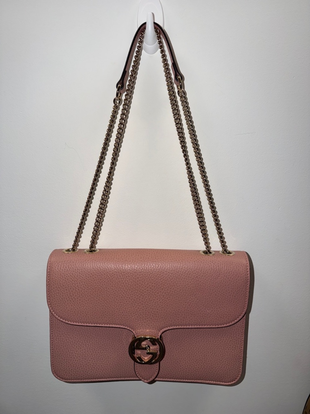 Gucci Pink Leather Shoulder Bag with Gold Chain